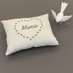 COUSSIN SIESTE COEUR MAMIE